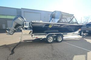 2025 Weldcraft 210 Revolution Soft Top