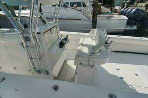 2014 Bahama 41 FS thumbnail 5