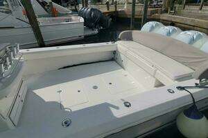 2014 Bahama 41 FS thumbnail 3