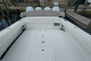 2014 Bahama 41 FS thumbnail 23