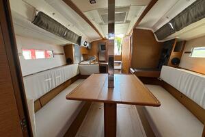 34ft Jeanneau Yacht For Sale