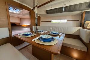 34ft Jeanneau Yacht For Sale