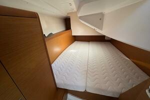 34ft Jeanneau Yacht For Sale