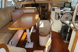 2004 Dudley Dix Jacobs Bros 43 Pilot thumbnail 22