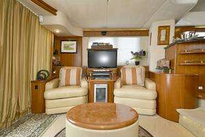2009 Silverton 52 Ovation thumbnail 3