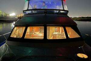 2009 Silverton 52 Ovation thumbnail 25