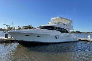 2009 Silverton 52 Ovation thumbnail 1