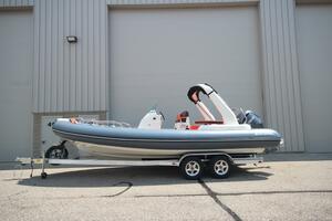 2024 Zodiac Medline 7.5 NEO