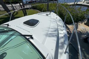 2018 Boston Whaler 315 Conquest thumbnail 33