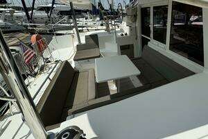 2016 Lagoon 400 S2 thumbnail 23