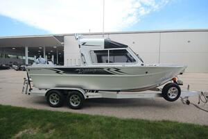 2023 Weldcraft 210 Revolution PHT