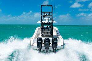 2015 Yellowfin CC thumbnail 17