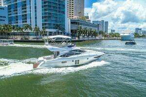  2017 Azimut 42 FLY Yacht For Sale in Miami Beach FL