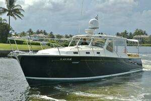  2010 MJM Yachts 40z Yacht For Sale in Mamaroneck NY