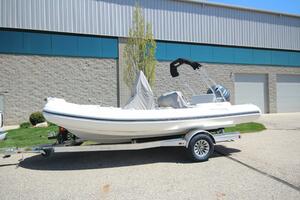 2025 Zodiac Medline 5.8 NEO