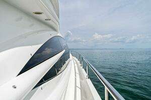 2013 Ferretti Yachts 620 thumbnail 55
