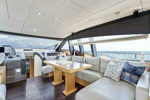 2013 Ferretti Yachts 620 thumbnail 16