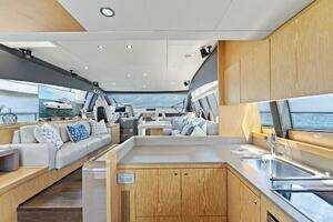 2013 Ferretti Yachts 620 thumbnail 12