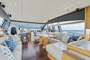 2013 Ferretti Yachts 620 thumbnail 4