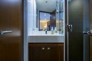 62FT (18.9M) PRINCESS