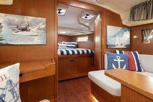 2018 Beneteau 41.1 thumbnail 44