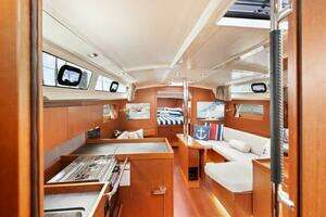 2018 Beneteau 41.1 thumbnail 38