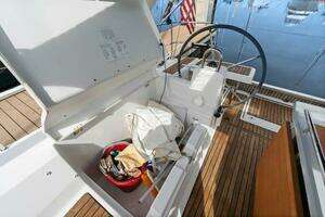 2018 Beneteau 41.1 thumbnail 8