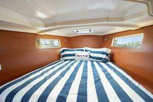 2018 Beneteau 41.1 thumbnail 52