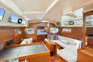 2018 Beneteau 41.1 thumbnail 35