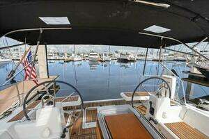 2018 Beneteau 41.1 thumbnail 9