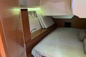 2013 Beneteau Oceanis 48 thumbnail 39