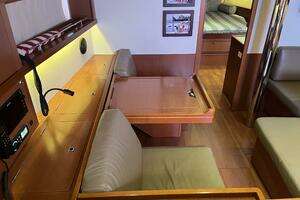 2013 Beneteau Oceanis 48 thumbnail 19