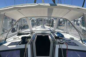 2013 Beneteau Oceanis 48 thumbnail 55