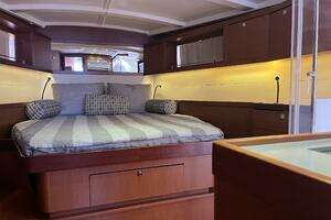 2013 Beneteau Oceanis 48 thumbnail 40