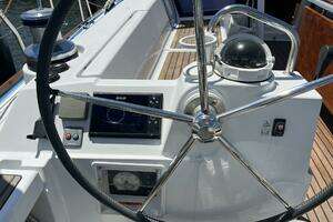2013 Beneteau Oceanis 48 thumbnail 51
