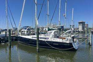 2013 Beneteau Oceanis 48 thumbnail 3