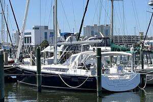 Beneteau Oceanis 48
