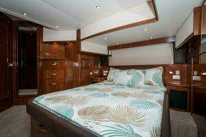 Chips Ahoy 2008 Carver 52 Voyager Yacht For Sale in Tampa FL