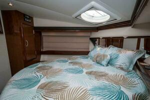 Chips Ahoy 52ft Carver Yacht For Sale