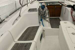 2007 Beneteau 49 thumbnail 16