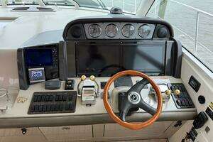 With E's 2007 Sea Ray 48 Sundancer Yacht For Sale in Smithfield VA