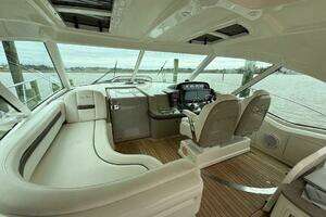 With E's 2007 Sea Ray 48 Sundancer Yacht For Sale in Smithfield VA