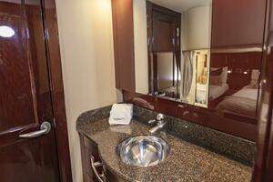 2007 Sea Ray 48 Sundancer thumbnail 31