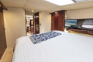2007 Sea Ray 48 Sundancer thumbnail 26