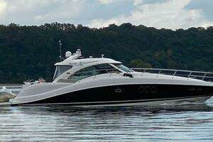 IDLE TIME 2008 Sea Ray 550 Sundancer Yacht For Sale in Stillwater MN