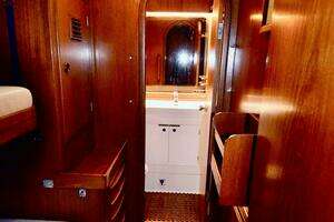 1983 Nautor Swan 651 thumbnail 10