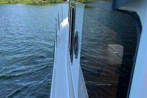 2013 Ranger Tugs R-31 CB thumbnail 29