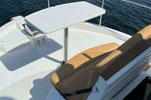 2013 Ranger Tugs R-31 CB thumbnail 31