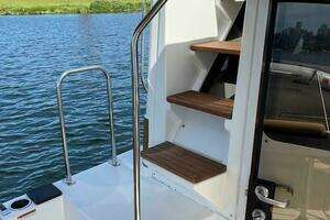 2013 Ranger Tugs R-31 CB thumbnail 30