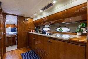 2005 Viking Princess 58V 
